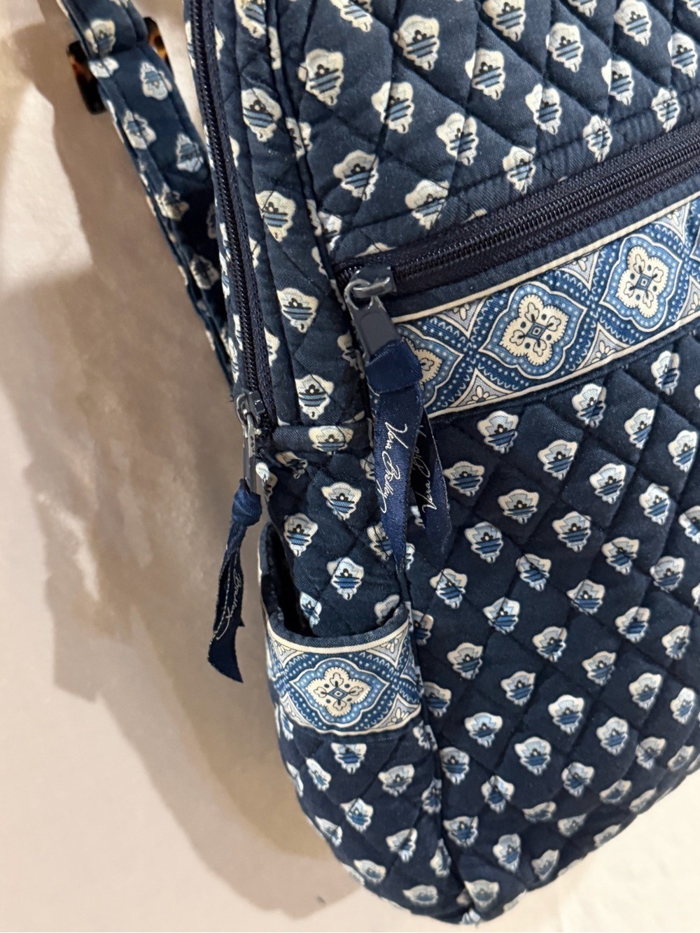 Vera Bradley Mini Backpack Quilted Cotton Navy Blue Medallion - Picture 5 of 12
